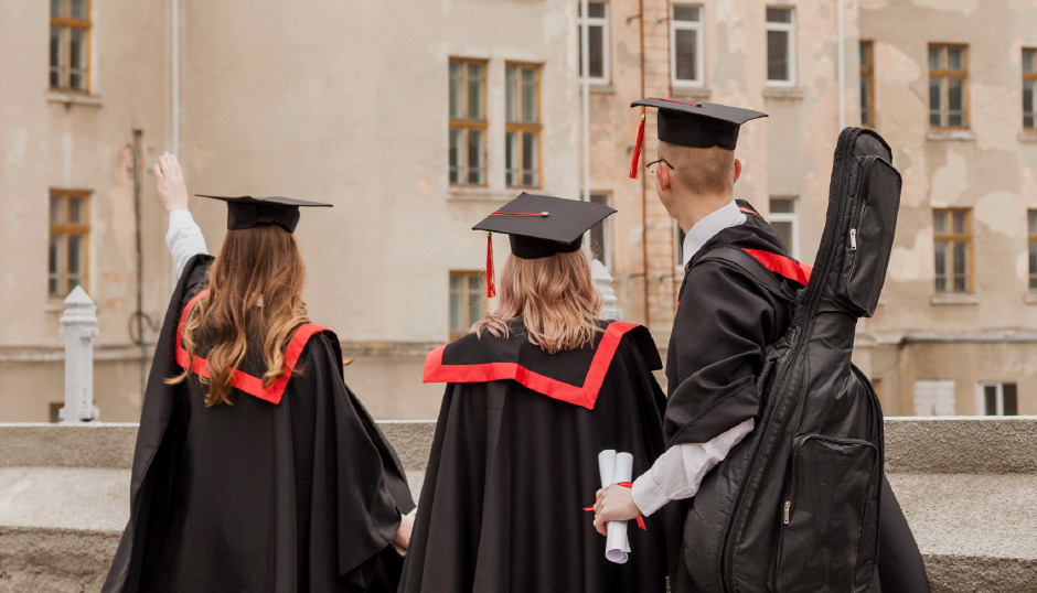 Carlos Fuentes University mission and educational objectives